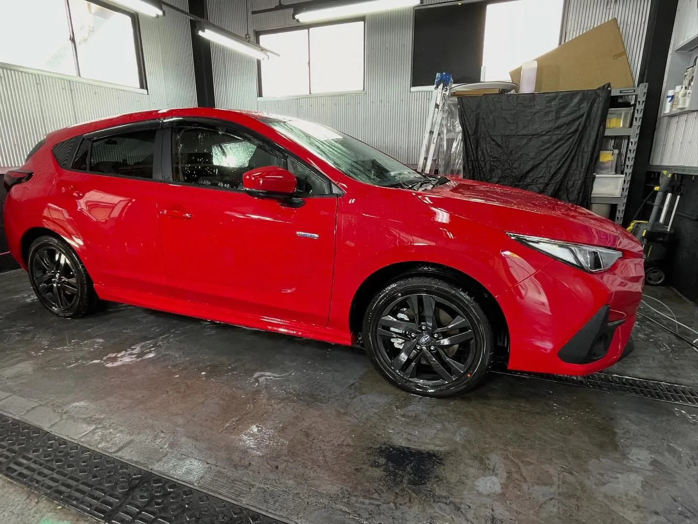 新車インプレッサ作業させてもらいました。