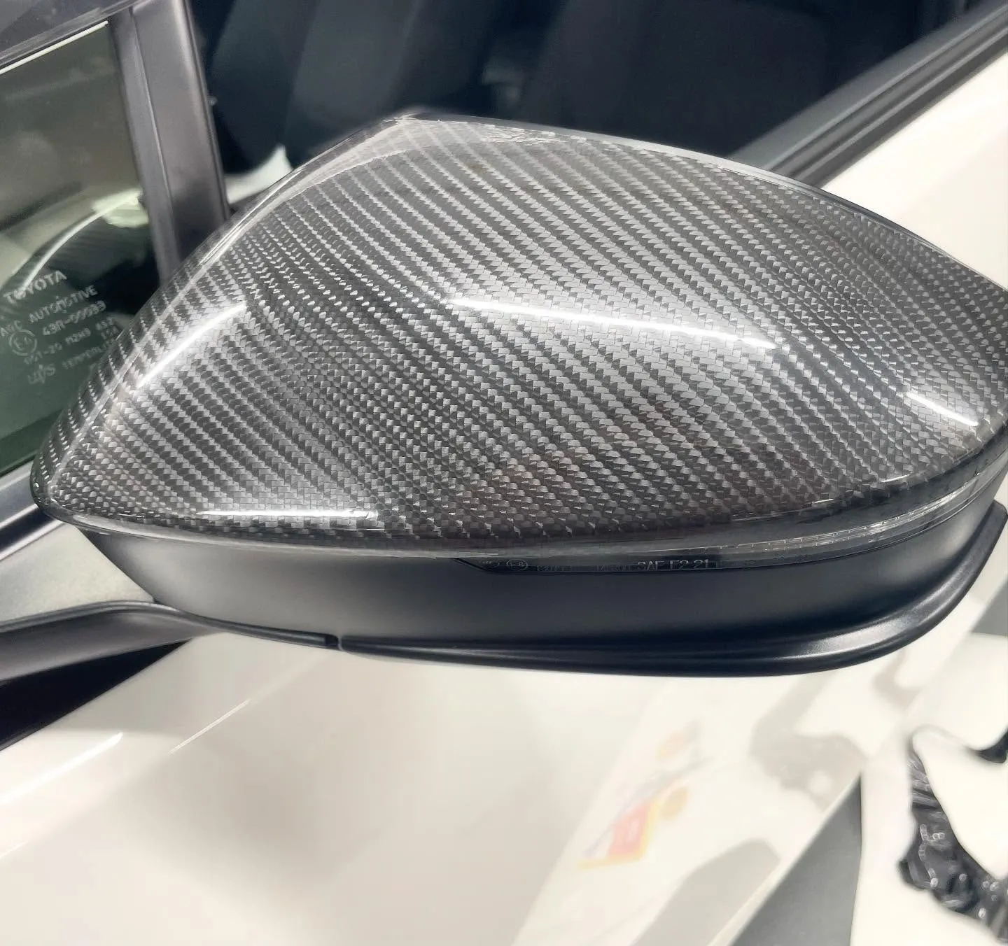 🇫🇷HEXISラッピングフィルム研修終了し認定店となりました...