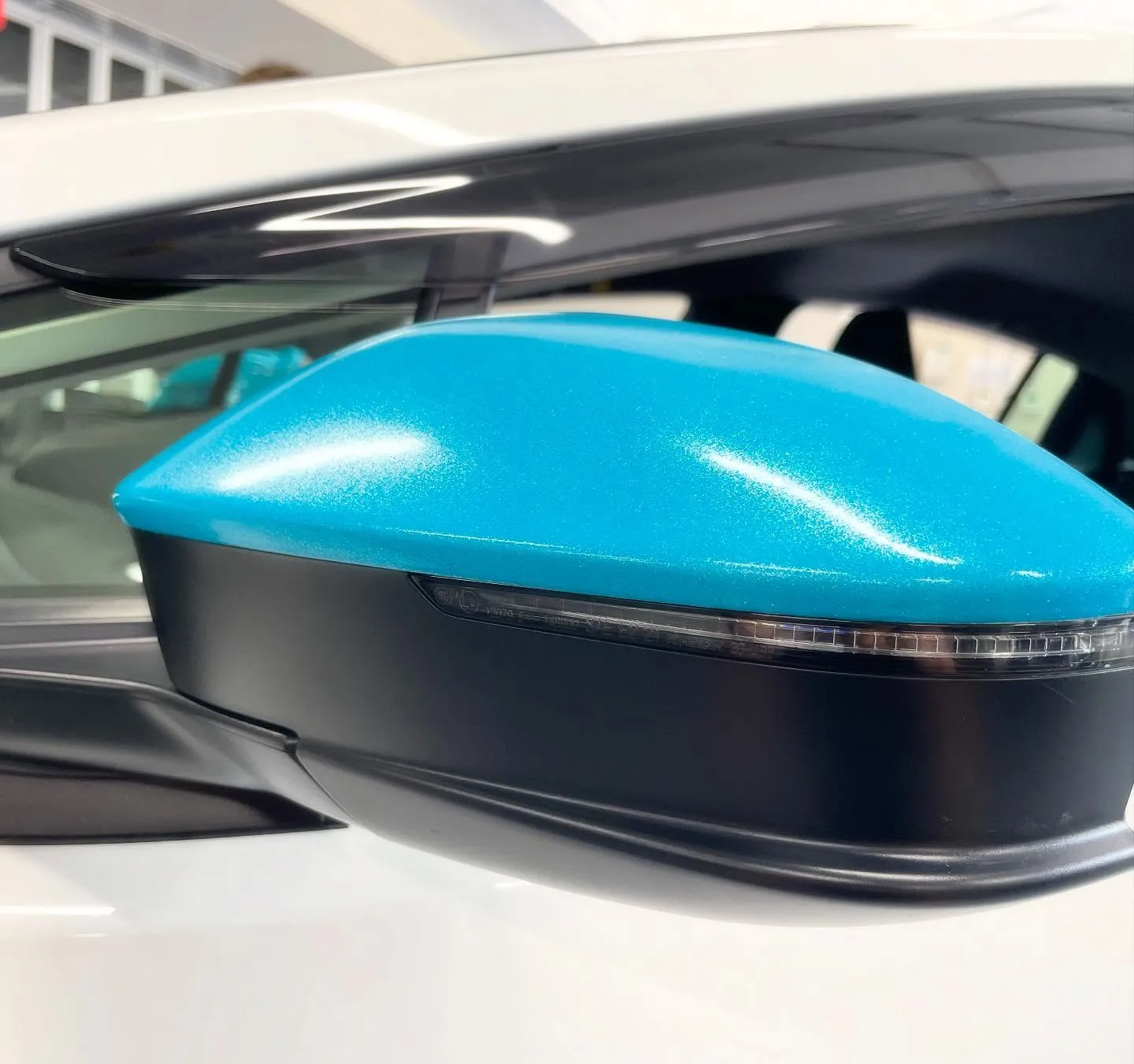 🇫🇷HEXISラッピングフィルム研修終了し認定店となりました...